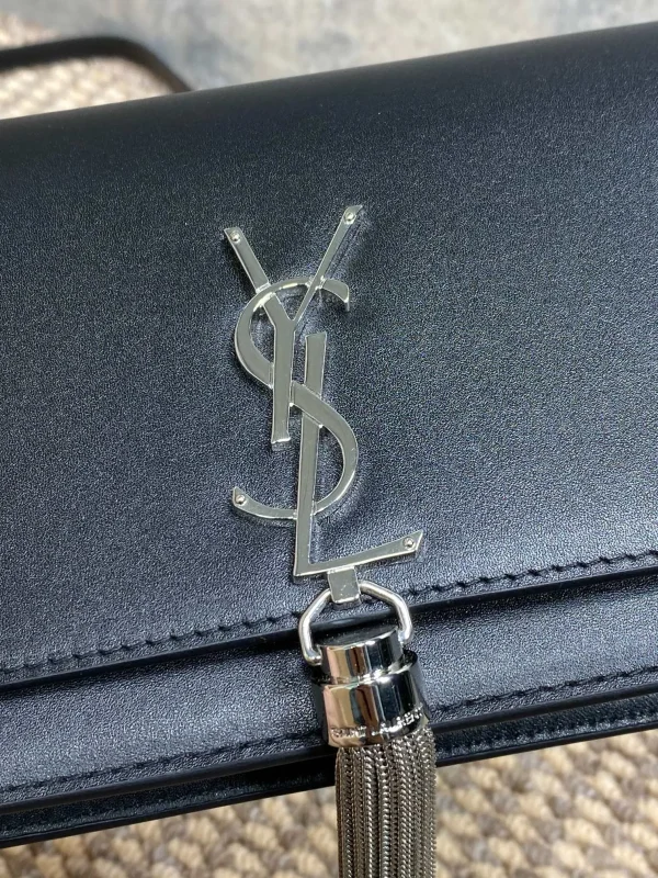 Replica Saint Laurent Gaby Quilted Leather Cosmetic Pouch - Image 7