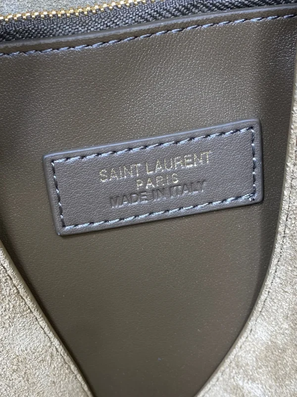 Replica Saint Laurent Le 5 À 7 Large Suede Shoulder Bag - Image 2