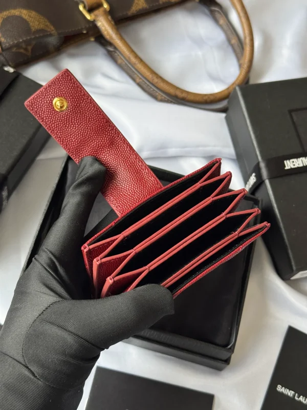 SAINT LAURENT Grain De Poudre Matelasse Chevron Monogram Credit Card Case Red - Image 9