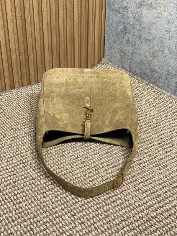 Saint Laurent Le 5 À 7 Large Suede Shoulder Bag in Natural - Image 7