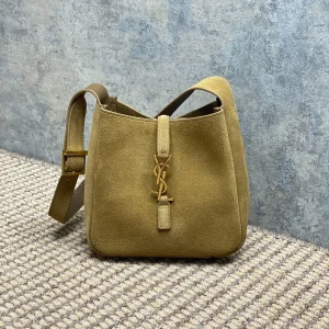 Saint Laurent Shoulder Bag