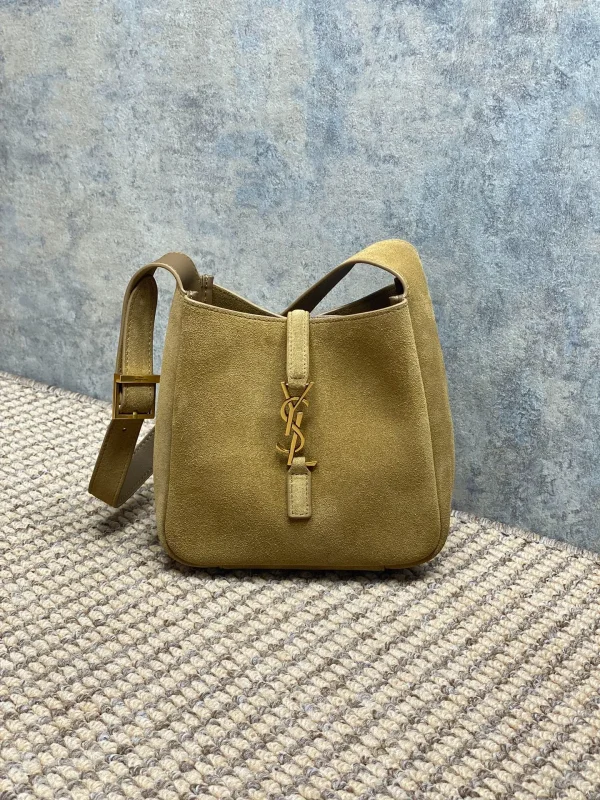 Saint Laurent Shoulder Bag