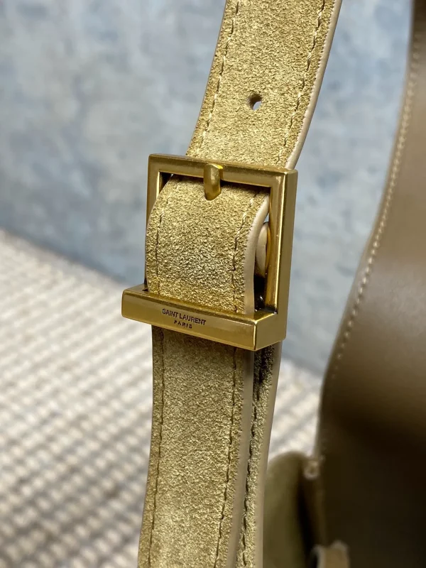 Saint Laurent Shoulder Bag - Image 8