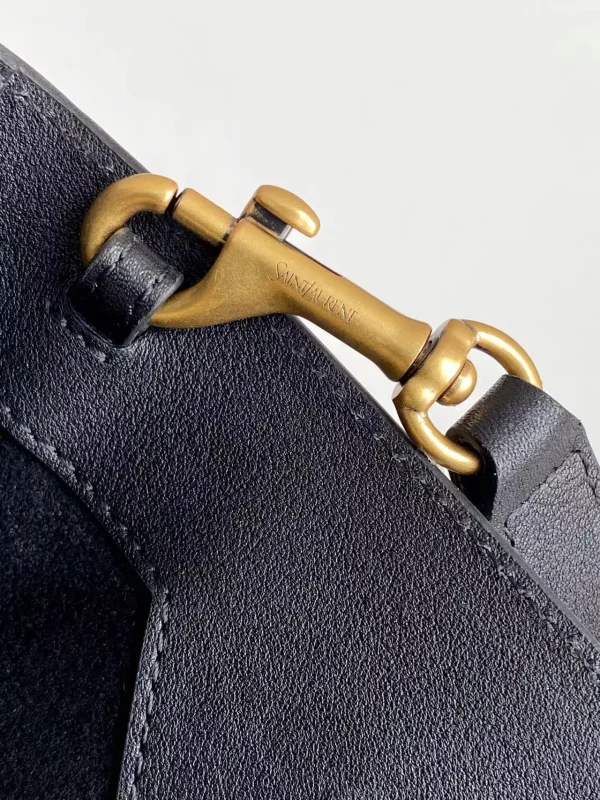 Saint Laurent Small Loulou Matelassé Shoulder Bag - Image 7