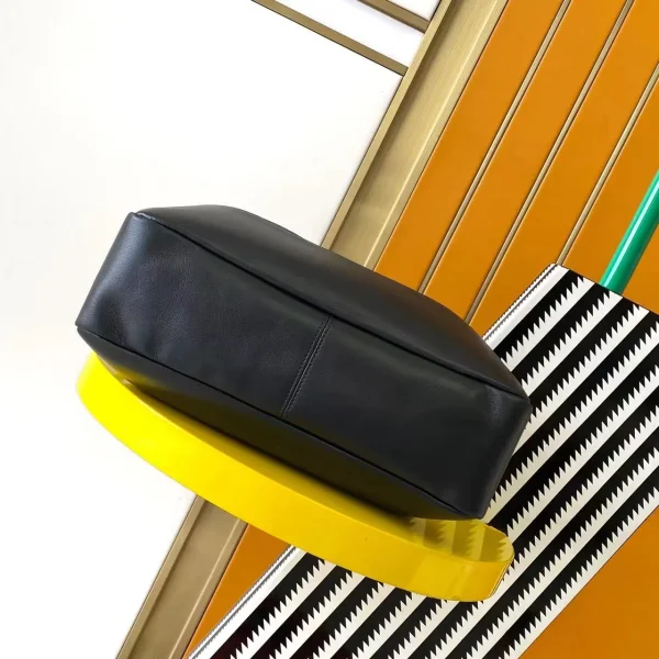 Women's Shoulder Bags - Image 6