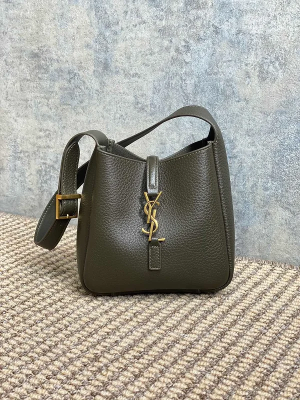 YSL SAINT LAURENT LE 5 A 7 Supple Baby Grained Leather
