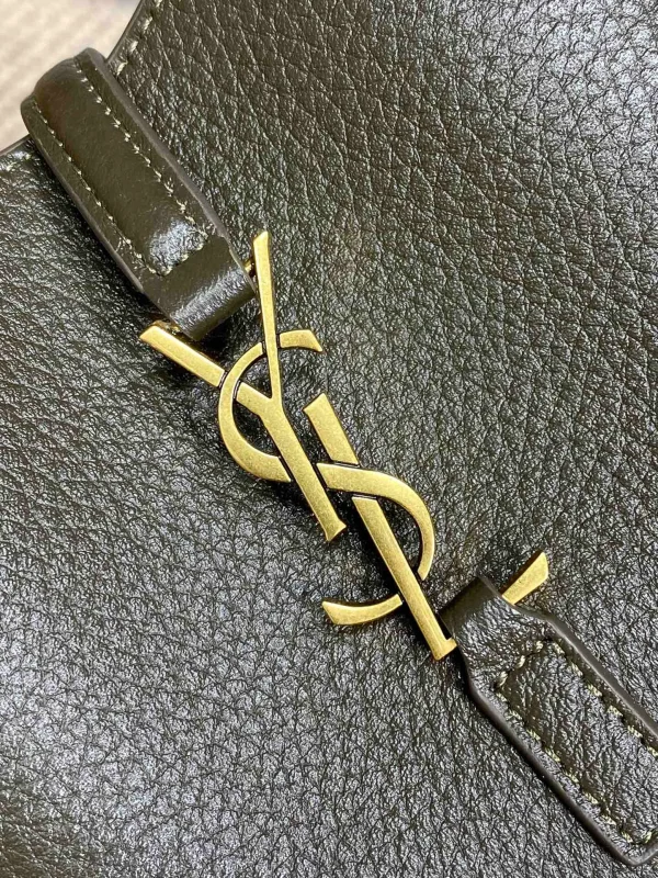 YSL SAINT LAURENT LE 5 A 7 Supple Baby Grained Leather - Image 8
