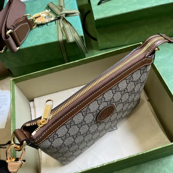 Gucci GG Supreme Shoulder Bag - Image 8
