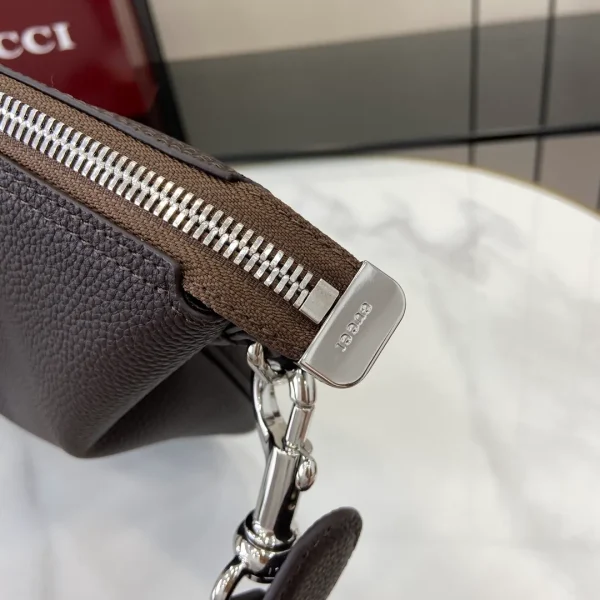Gucci B large shoulder bag - Image 11