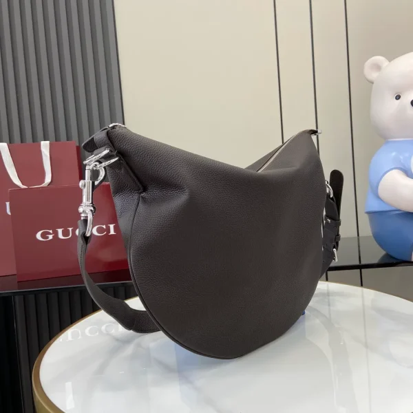Gucci B large shoulder bag - Image 5