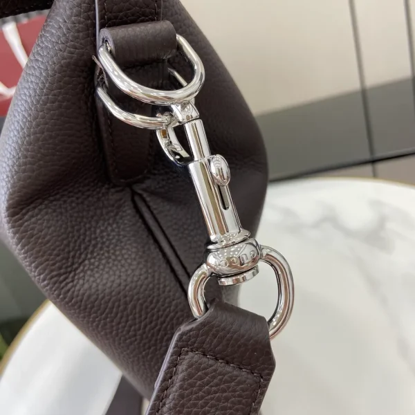 Gucci B large shoulder bag - Image 7