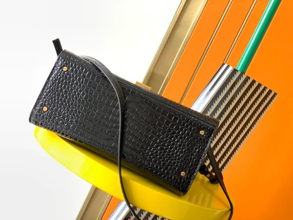 Exploring the Unique Styles of GG and YSL in Paris - Image 5