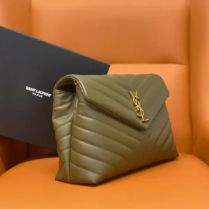 LOULOU medium in MATELASSÉ lambskin