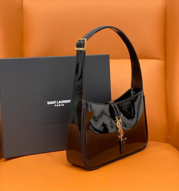 Niki leather crossbody bag Saint Laurent Black in Leather - Image 3