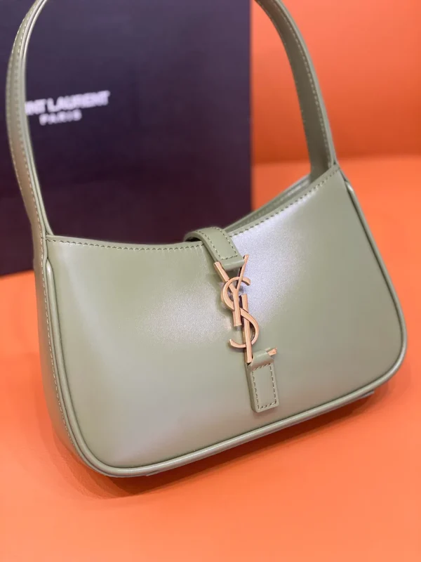 SAINT LAURENT Smooth Calfskin Le 5 A 7 Hobo Pistache - Image 7