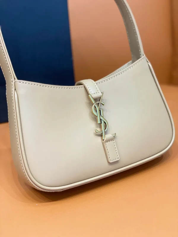 Saint Laurent Le 5 À 7 Mini - Get Your Designer Bag - Image 6