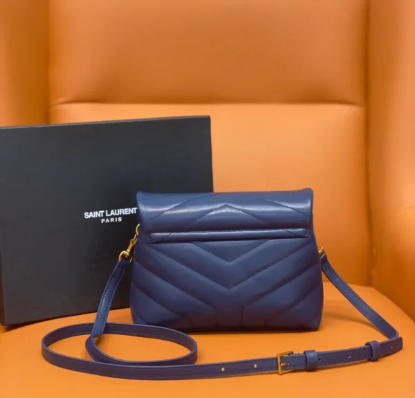 Saint Laurent Loulou Shoulder Bag - Image 4