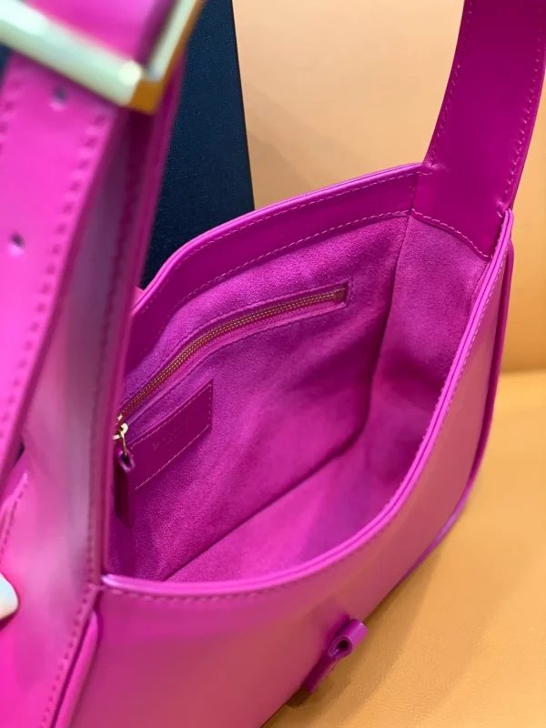 Saint Laurent Pre-Owned 5 à 7 Shoulder Bag - Image 2