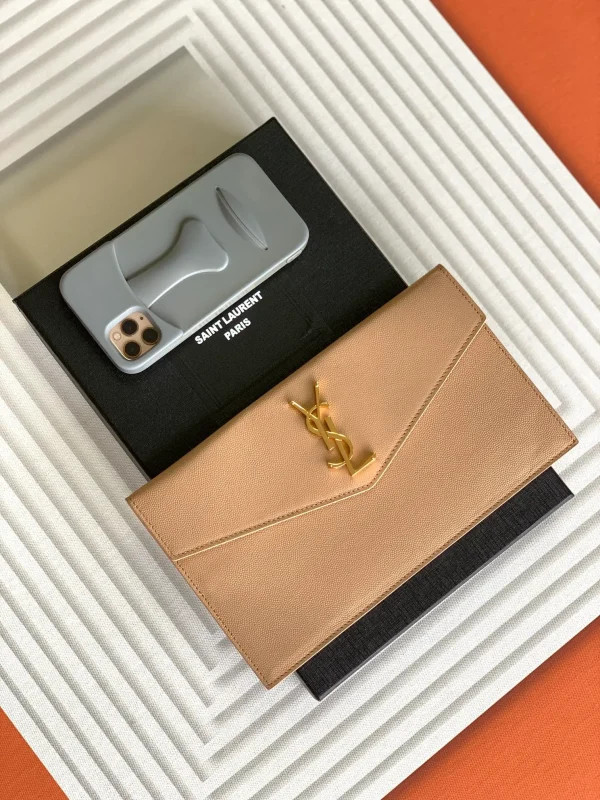 Uptown leather clutch in beige - Image 2