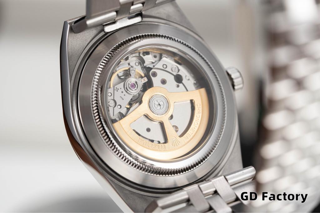 Rolex Land-Dweller - Image 4