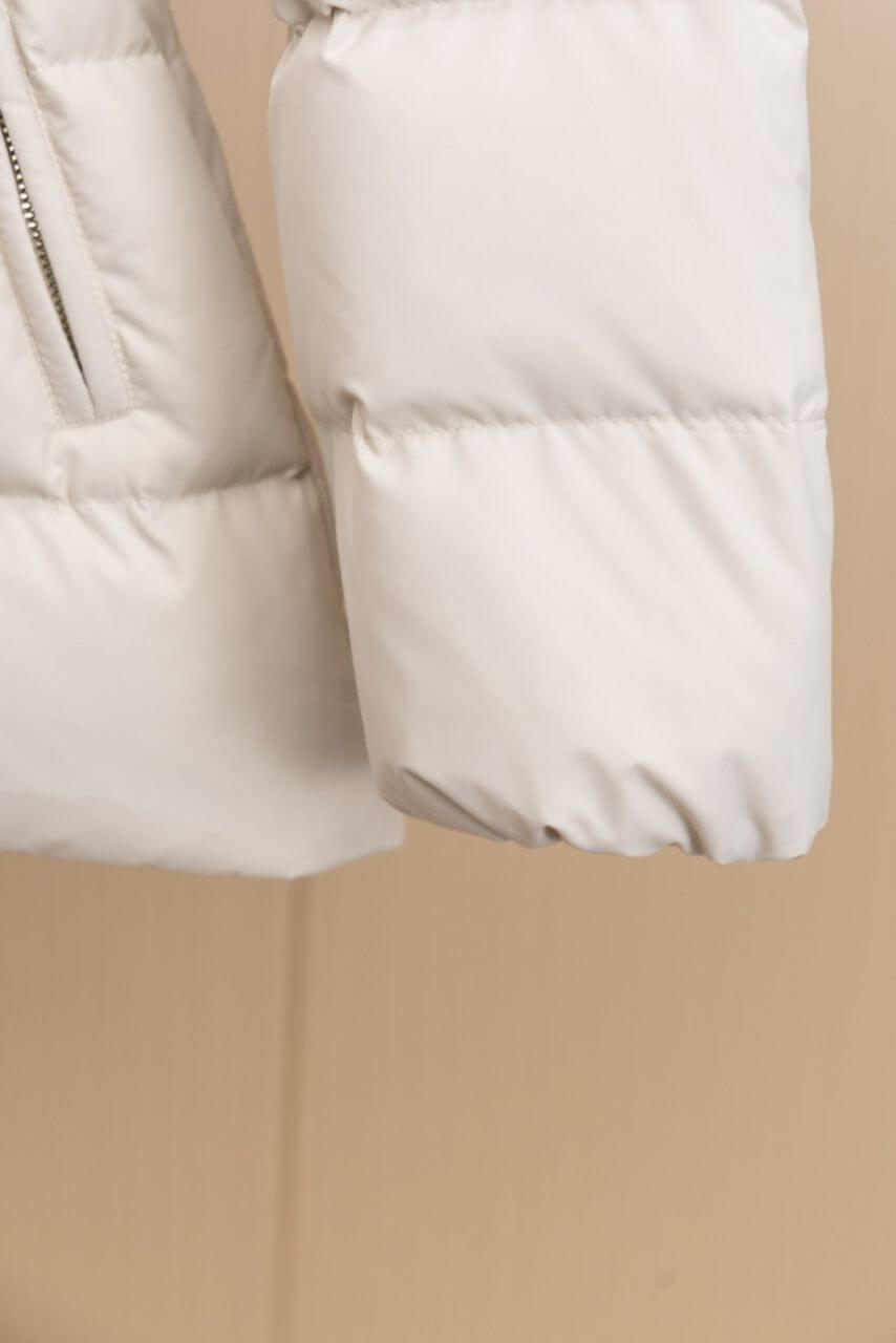 Moncler Women's Brosse Belted Puffer Jacket - Image 9