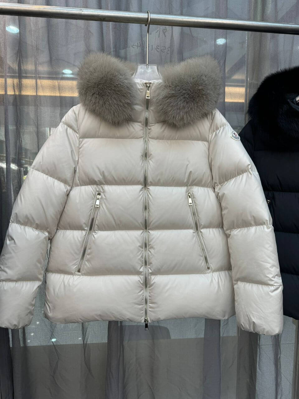 Moncler Women's Laichefur Puffer Jacket - Image 9